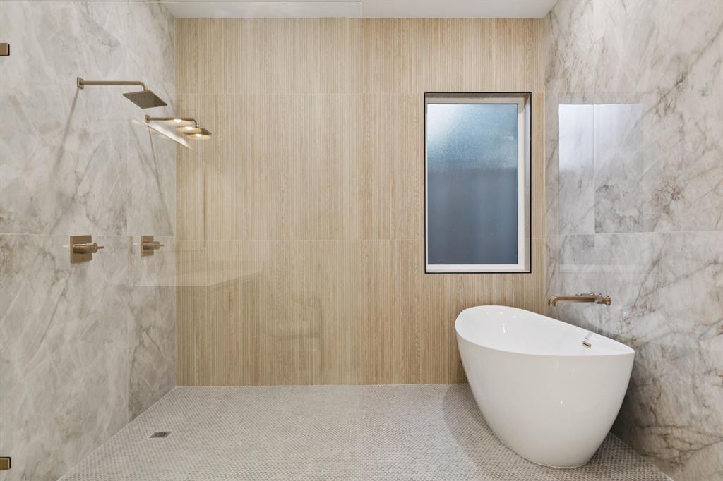 RANDALLS PLAINVIEW - Residential