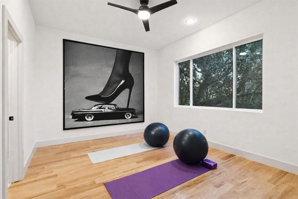 RANDALLS PLAINVIEW - Residential