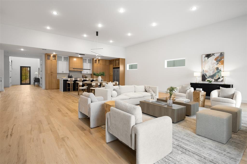 RANDALLS PLAINVIEW - Residential