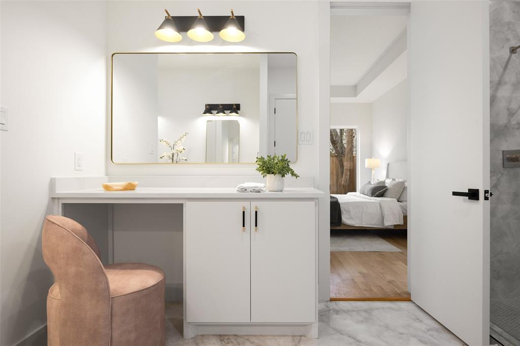 RANDALLS PLAINVIEW - Residential