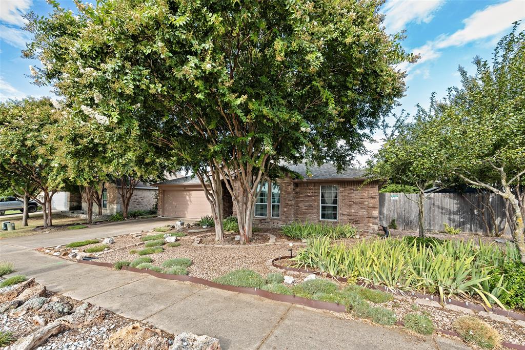 Highland Village Estates - Residential