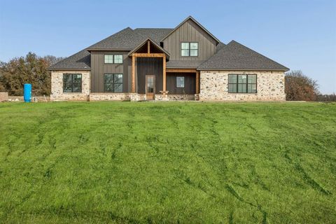 105 Desperado Way Weatherford TX 76088