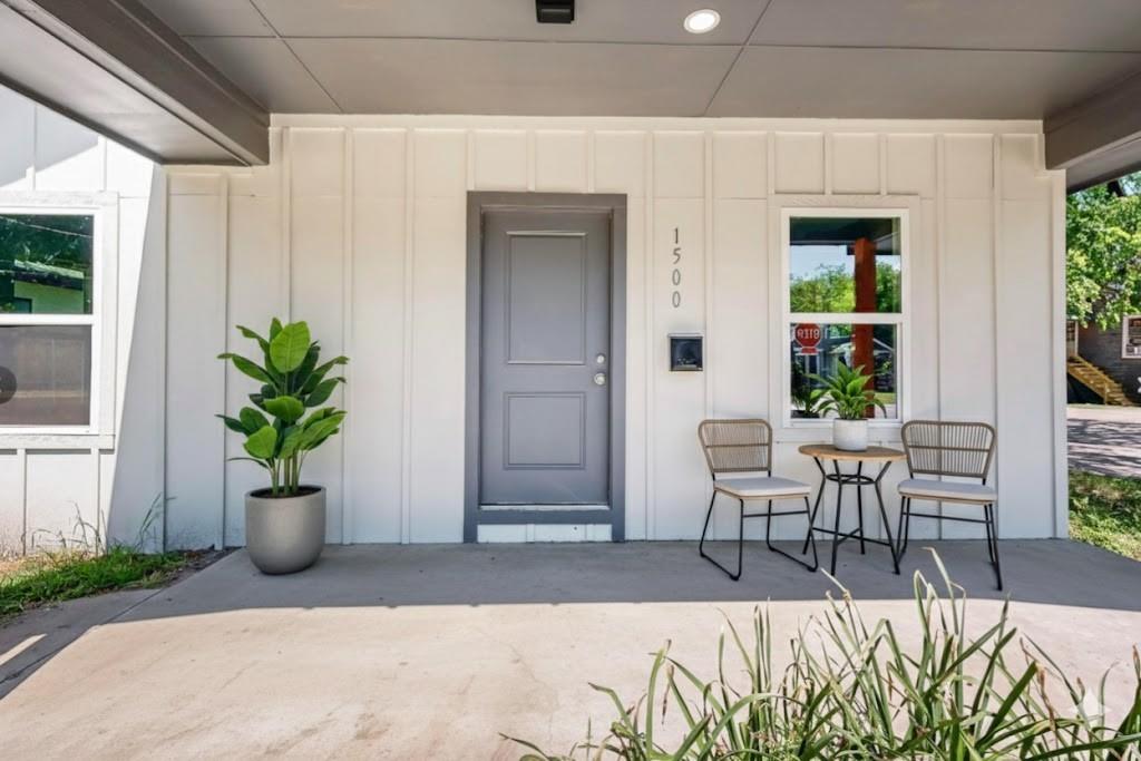 1500 W Collin Street