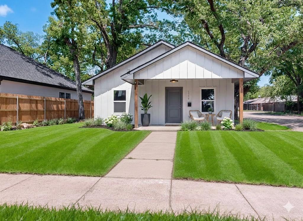 1500 W Collin Street