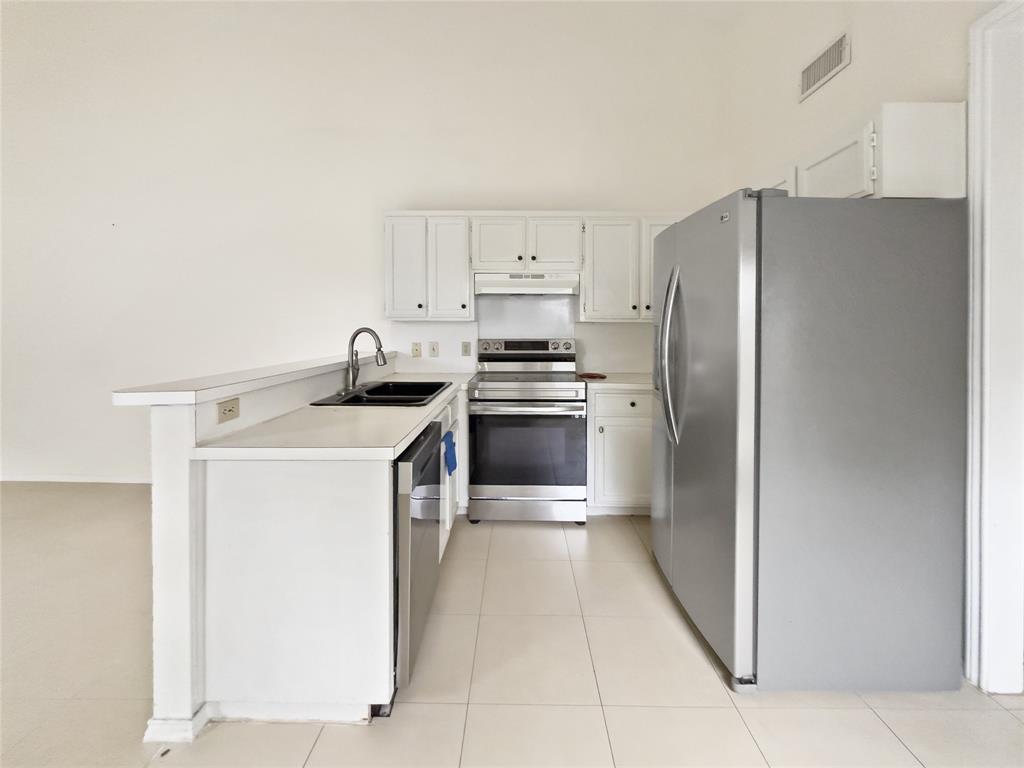 Hollis - Residential Lease