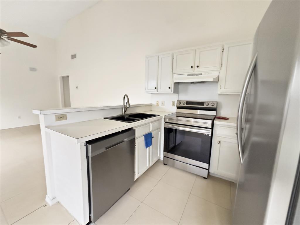 Hollis - Residential Lease