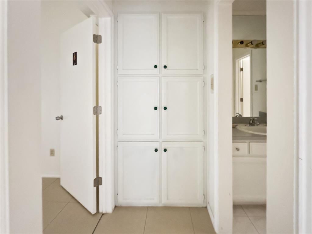 Hollis - Residential Lease