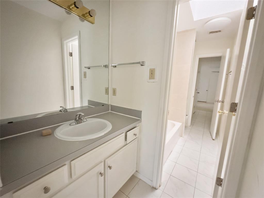 Hollis - Residential Lease