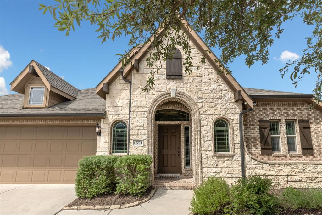 1521 Brush Creek Road