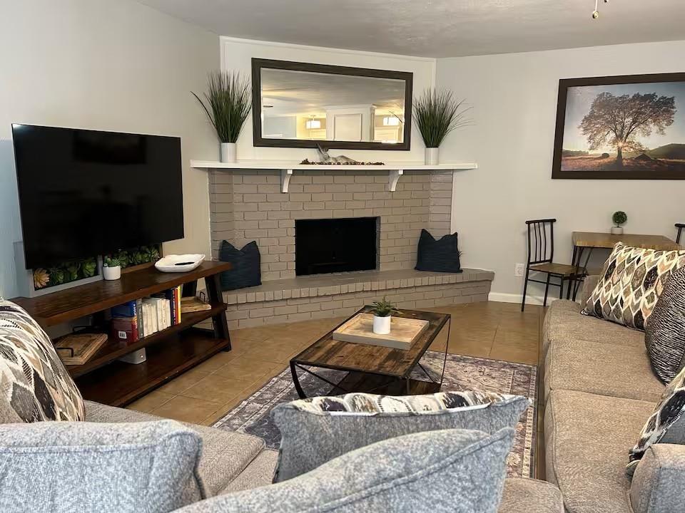 400 Green Canyon Drive