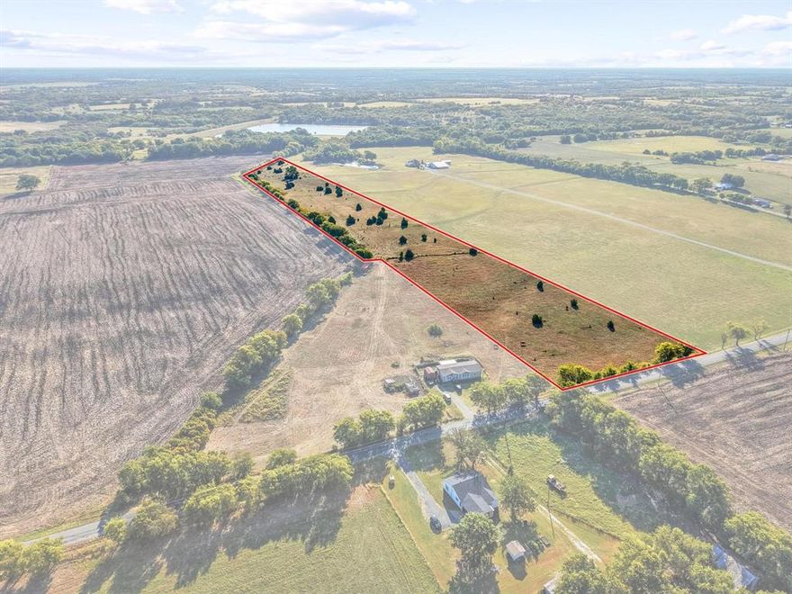 Beautiful 13-acre tract tucked away on quiet Sears Rd in Bells, TX! Flat, build-ready land surrounded by peaceful countryside — the perfect spot to create your dream home, hobby ranch, or weekend retreat. Enjoy country living with easy access to Hwy 82, Sherman, and Lake Texoma. Plenty of space, privacy, and charm — ready for your vision! Water and Electric on property.