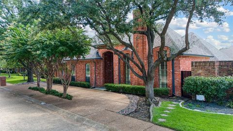 Property photo of 6020 Fallsview Lane, Dallas, TX 75252