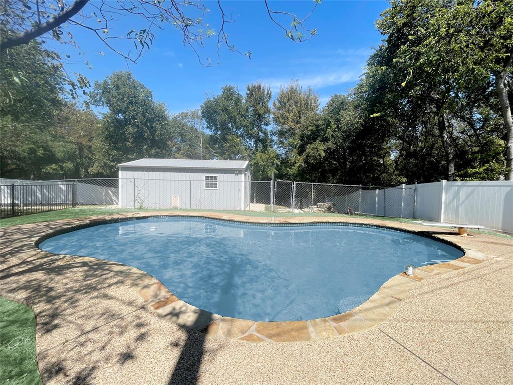 Benbrook Lakeshore Estates - Residential