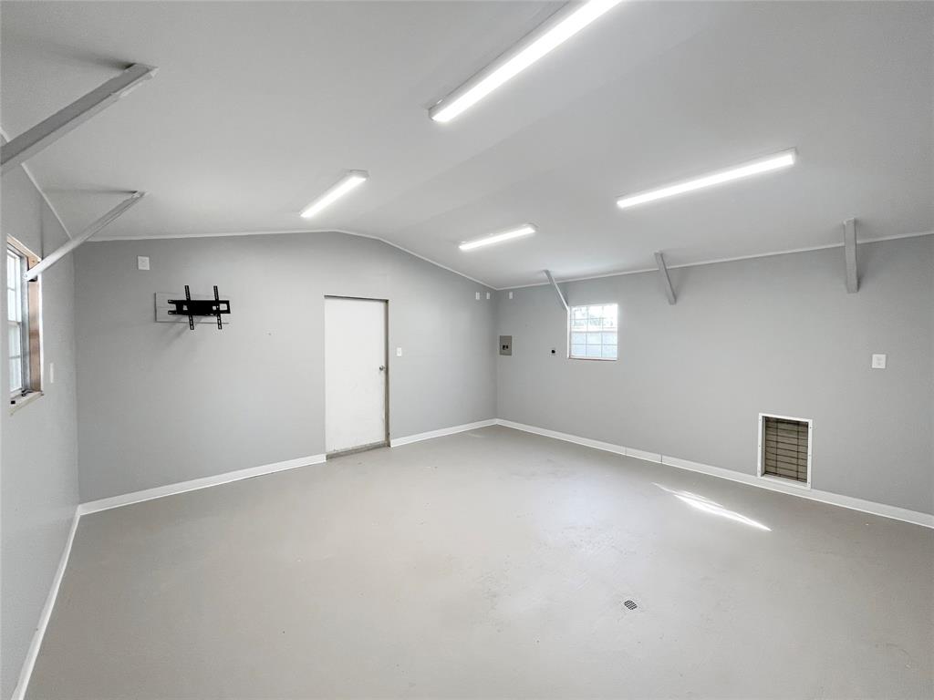 Benbrook Lakeshore Estates - Residential