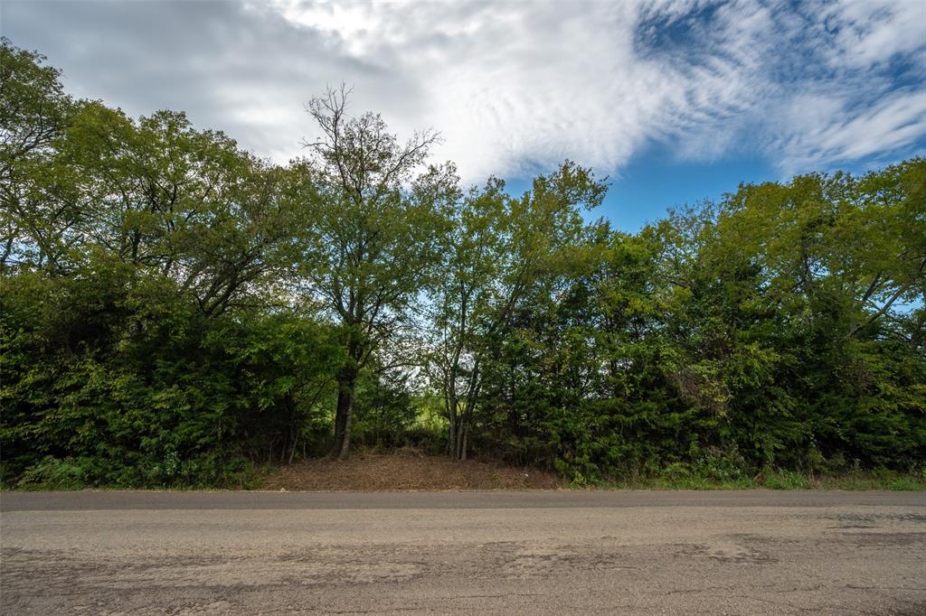 23.720 ACRES County Road 2216
