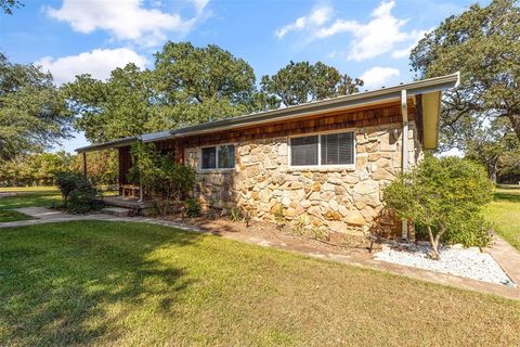 A home in Granbury