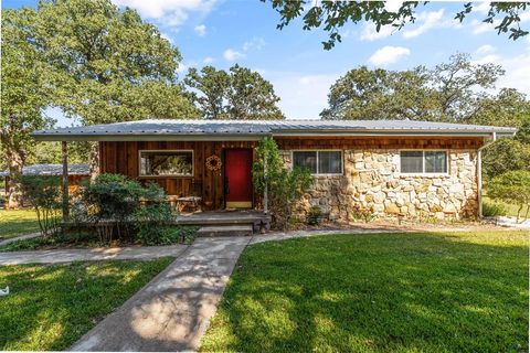 A home in Granbury