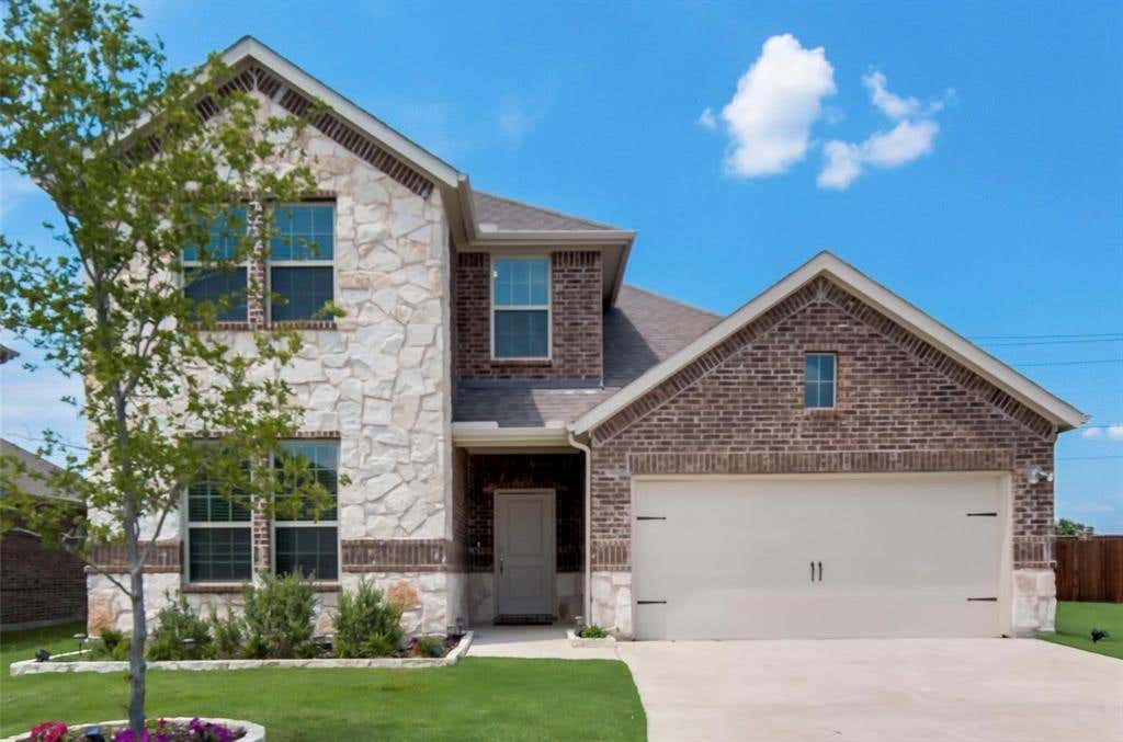 Photo of 902 Western Way, Princeton, TX 75407 (MLS # 21350431)
