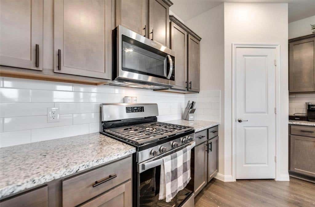 Photo of 902 Western Way, Princeton, TX 75407 (MLS # 21350431)