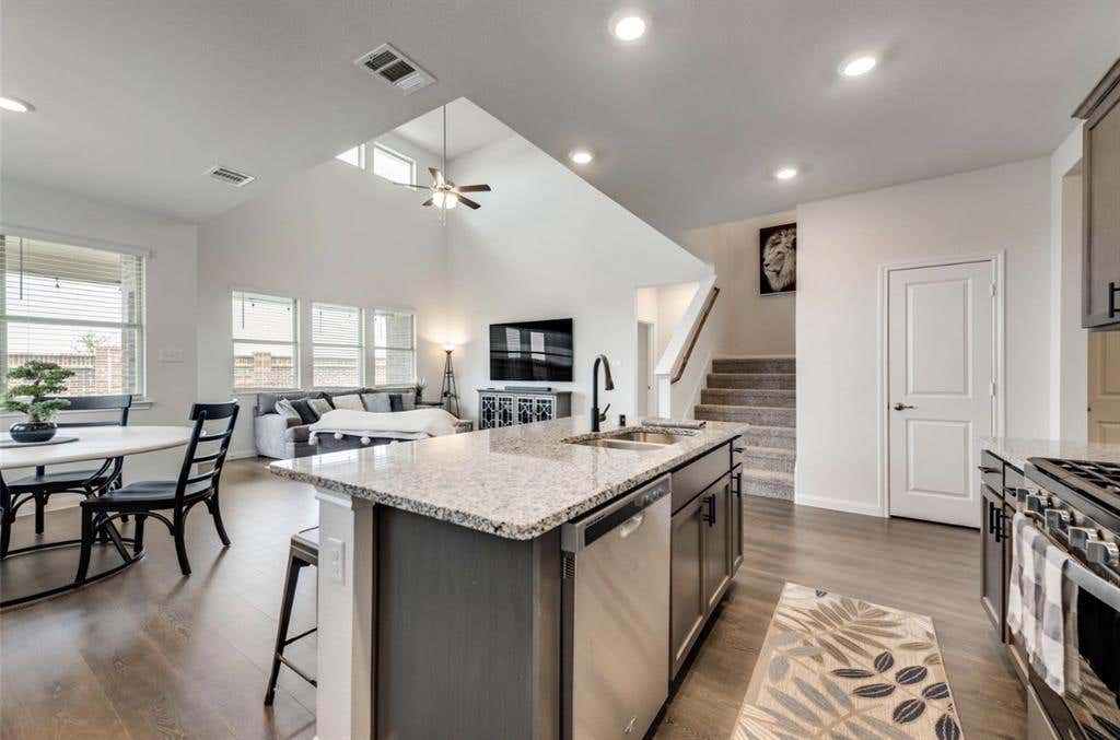Photo of 902 Western Way, Princeton, TX 75407 (MLS # 21350431)