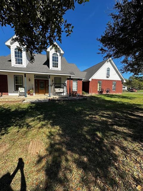 A home in Wortham