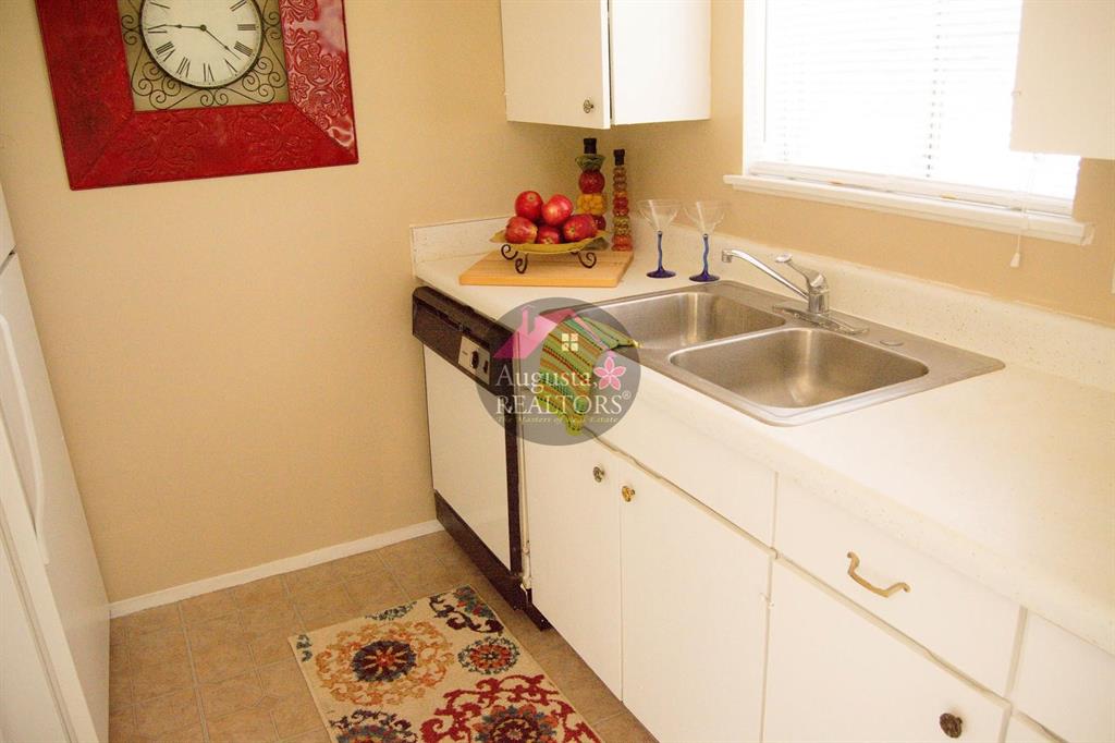 Southern Hills Add - Residential Lease