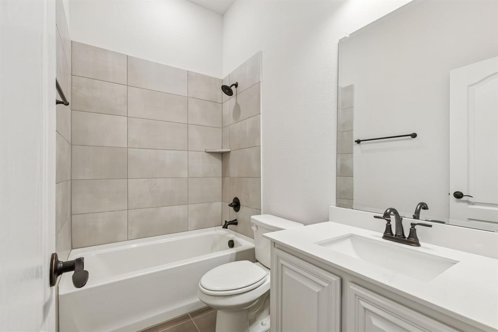 PALOMA CREEK - Residential Lease