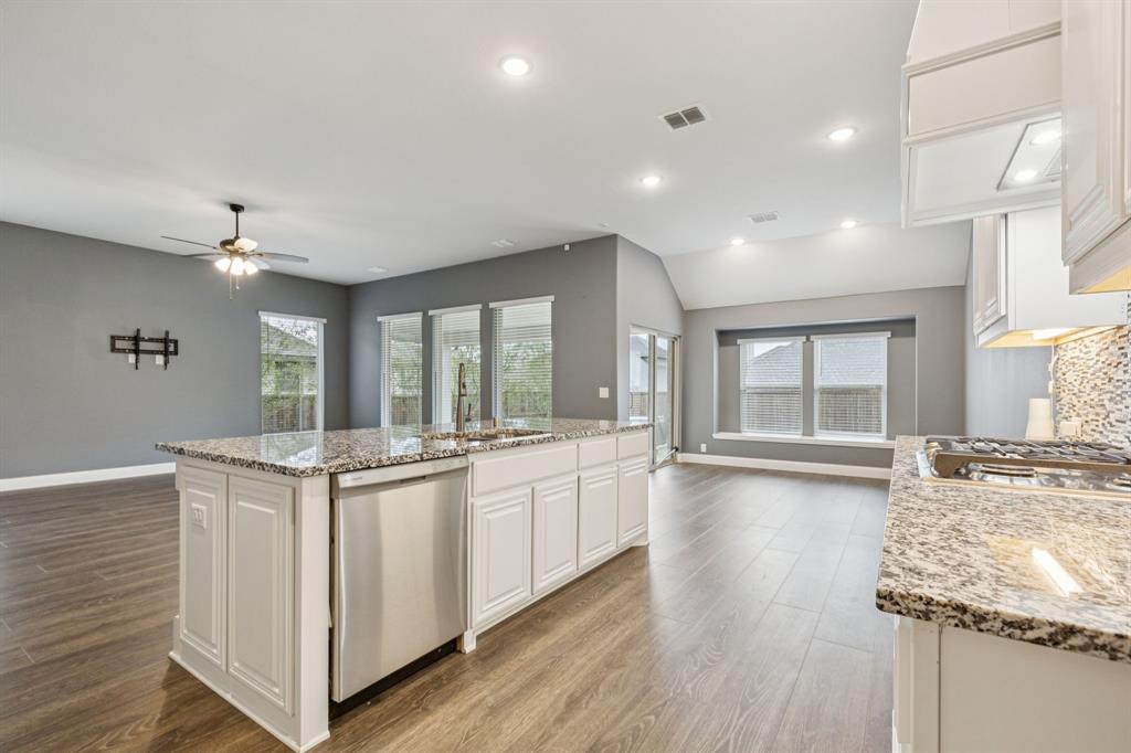 PALOMA CREEK - Residential Lease