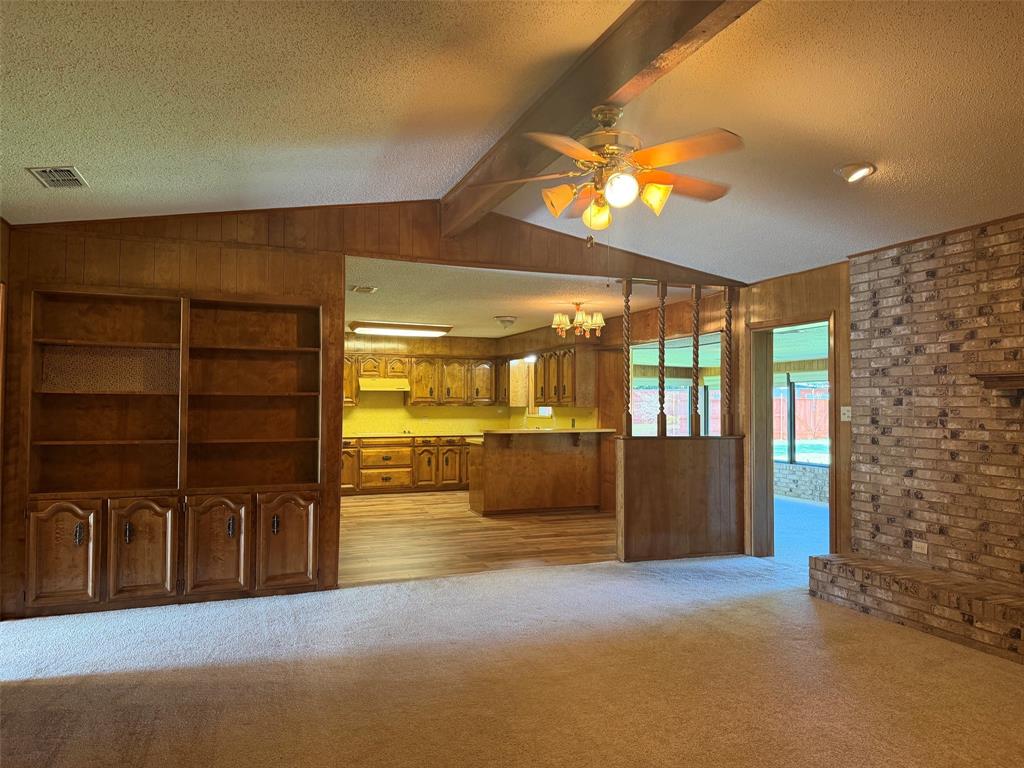 1016 Cliff Drive