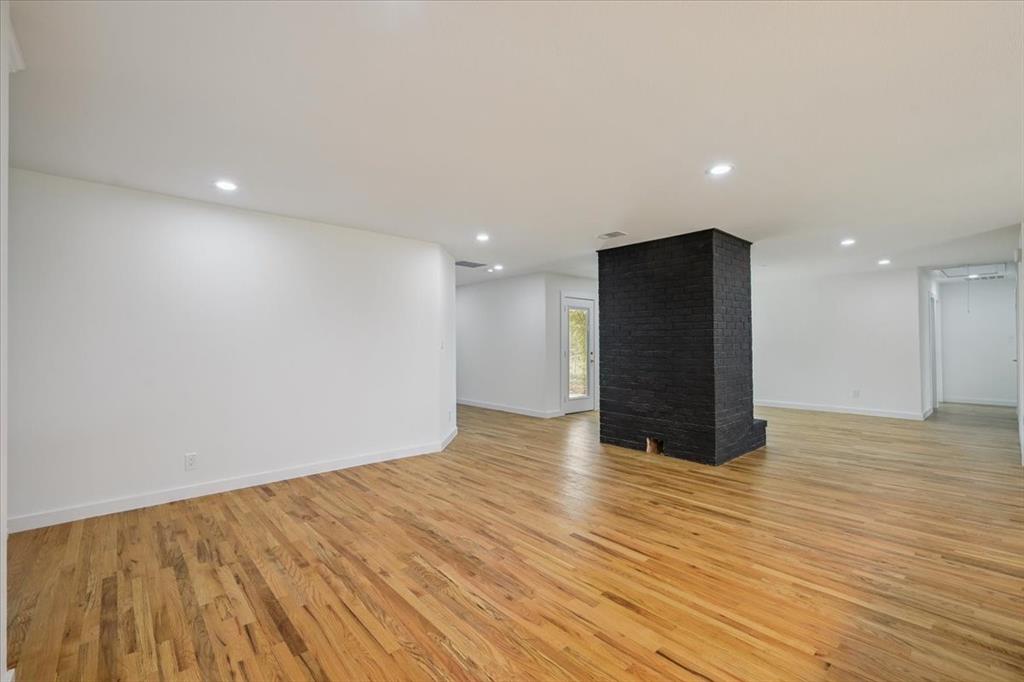 (BORSE) BONHAM RURAL SOUTHEAST - Residential