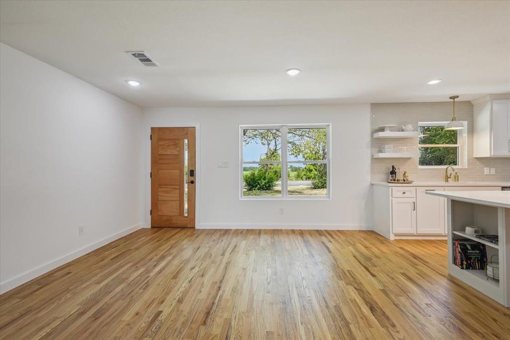 (BORSE) BONHAM RURAL SOUTHEAST - Residential