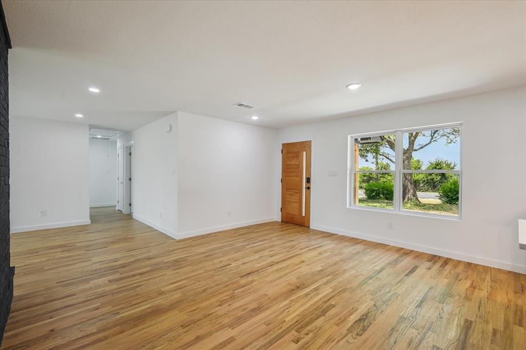 (BORSE) BONHAM RURAL SOUTHEAST - Residential