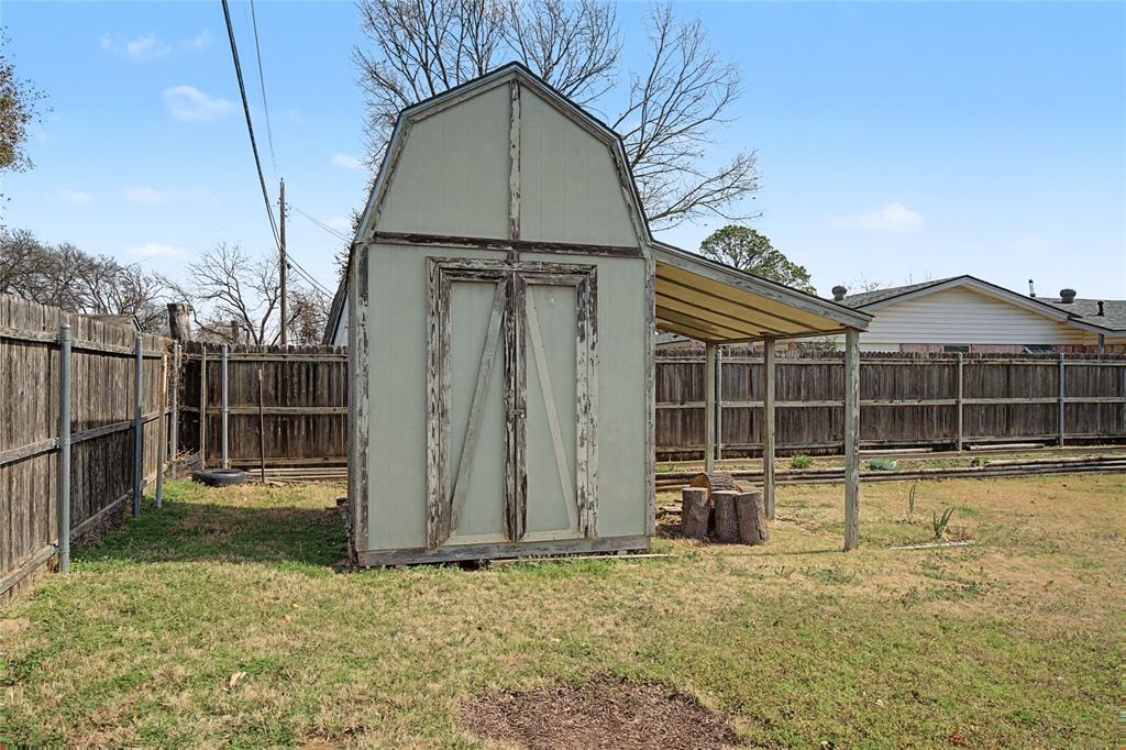 Bell Manor - Residential