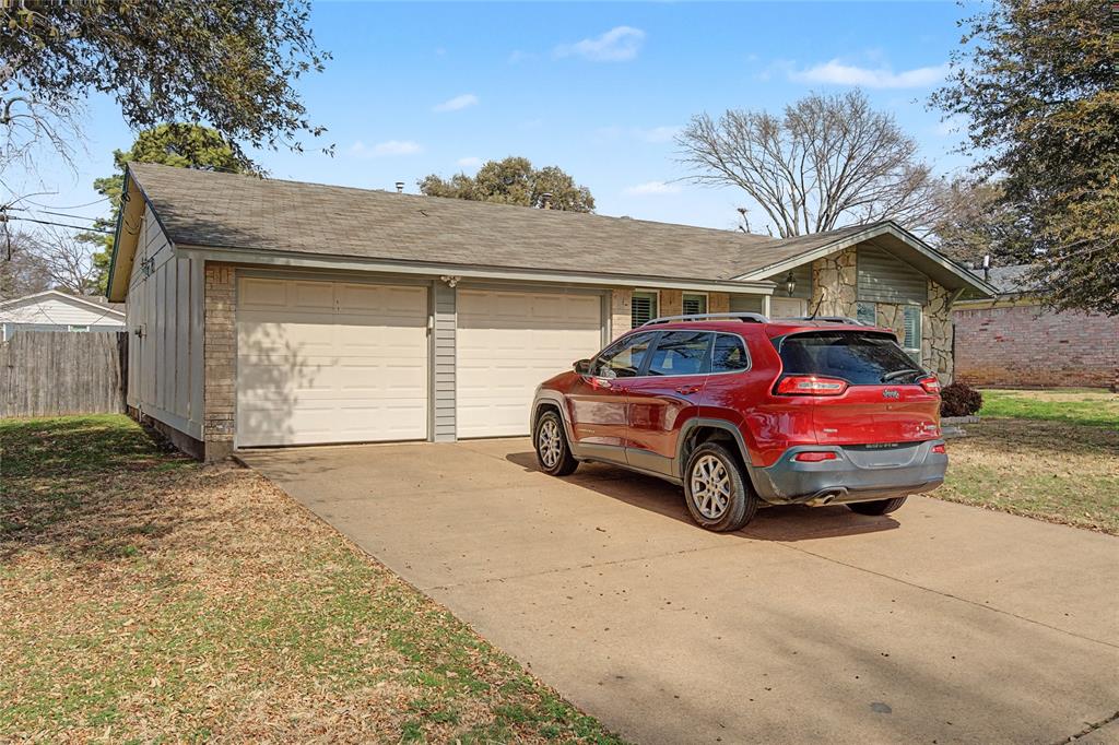 2009 Charleston Drive