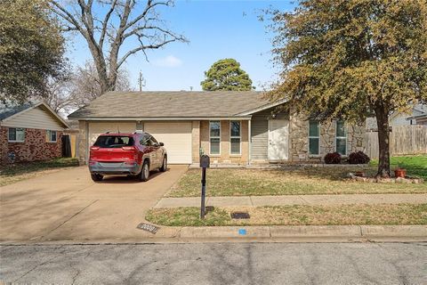 Photo of 2009 Charleston Drive, Bedford, TX 76022 (MLS # 21186821)