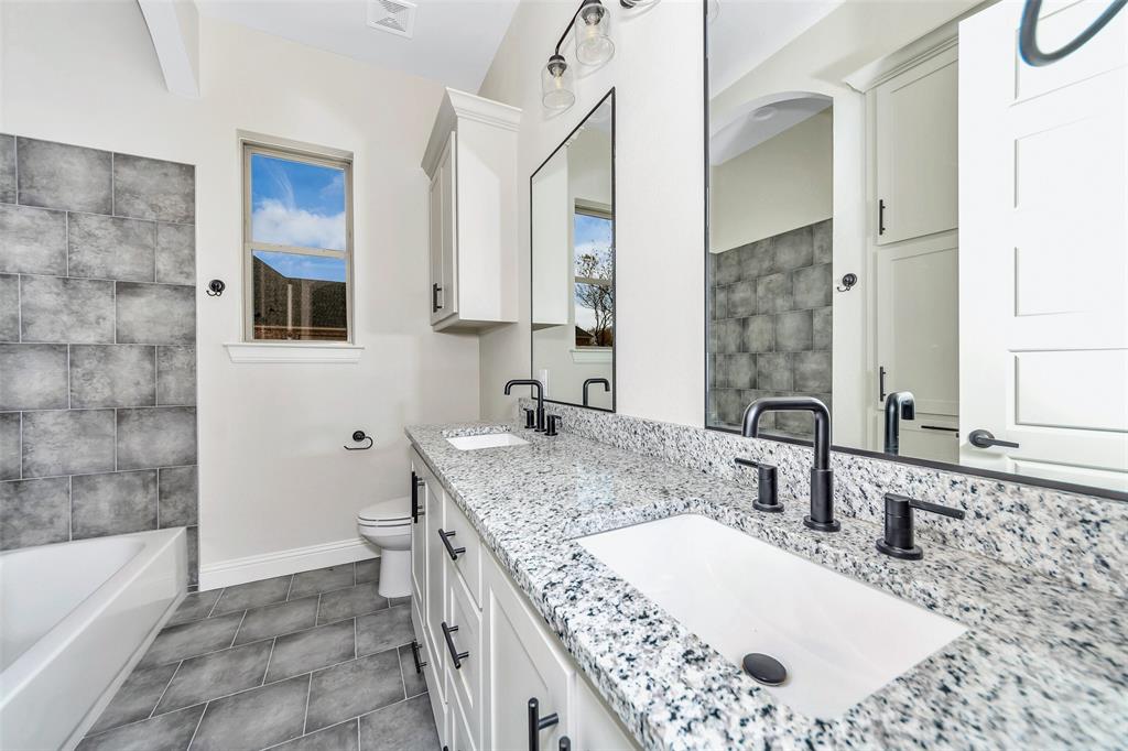 The Vistas On Veal - Residential