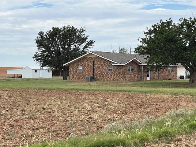 561 Fm 611 W