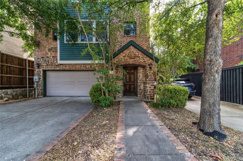 Photo of 1712 Mary Street, Dallas, TX 75206 (MLS # 21385373)