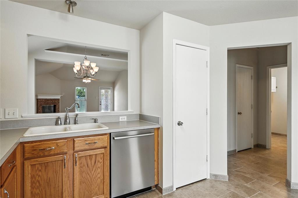 Fort Worth, Texas 76131, United States, 3 Bedrooms Bedrooms, ,2 BathroomsBathrooms,Residential,Active,197394