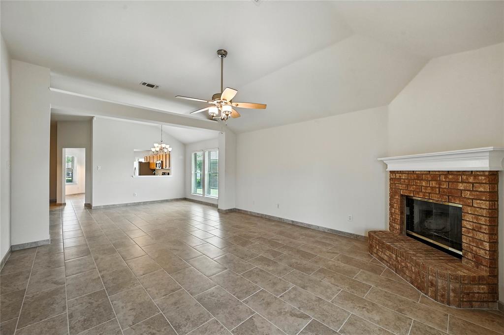 Fort Worth, Texas 76131, United States, 3 Bedrooms Bedrooms, ,2 BathroomsBathrooms,Residential,Active,197394