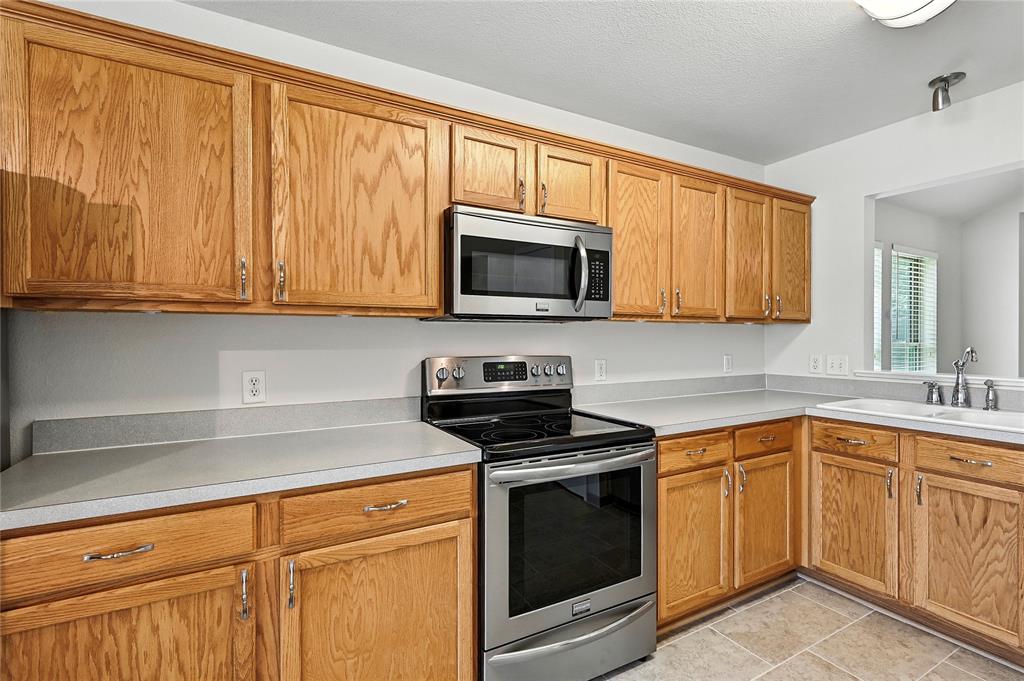 Fort Worth, Texas 76131, United States, 3 Bedrooms Bedrooms, ,2 BathroomsBathrooms,Residential,Active,197394