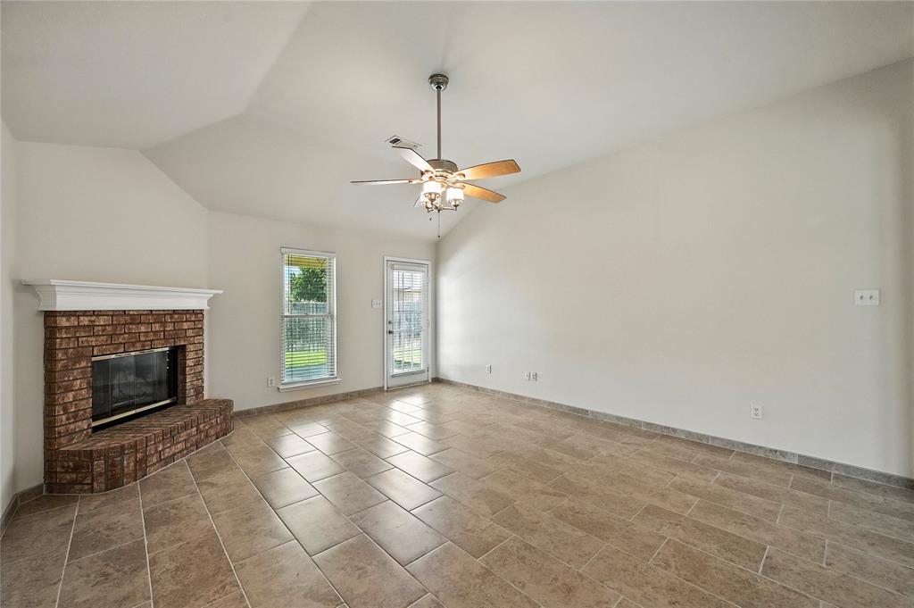 Fort Worth, Texas 76131, United States, 3 Bedrooms Bedrooms, ,2 BathroomsBathrooms,Residential,Active,197394