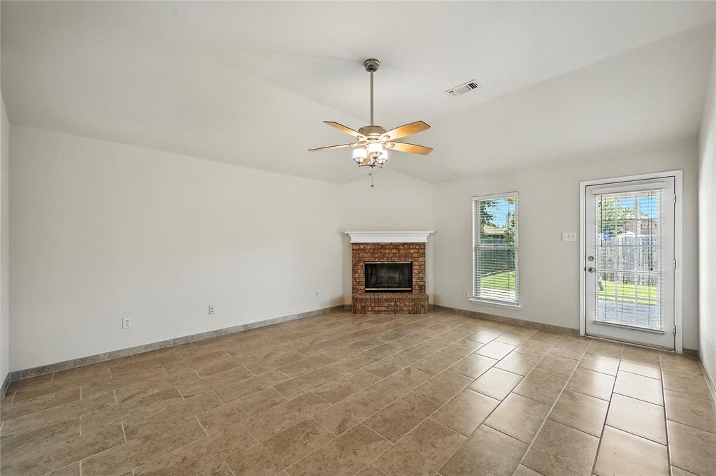 Fort Worth, Texas 76131, United States, 3 Bedrooms Bedrooms, ,2 BathroomsBathrooms,Residential,Active,197394