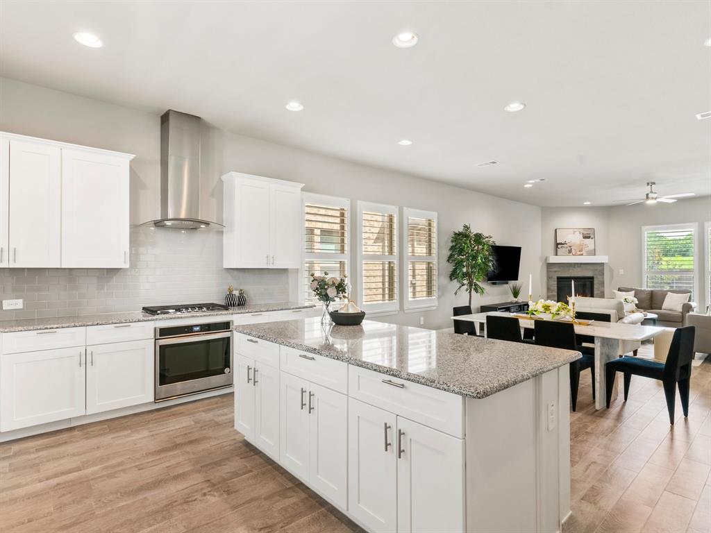 12767 Royal Oaks Lane
