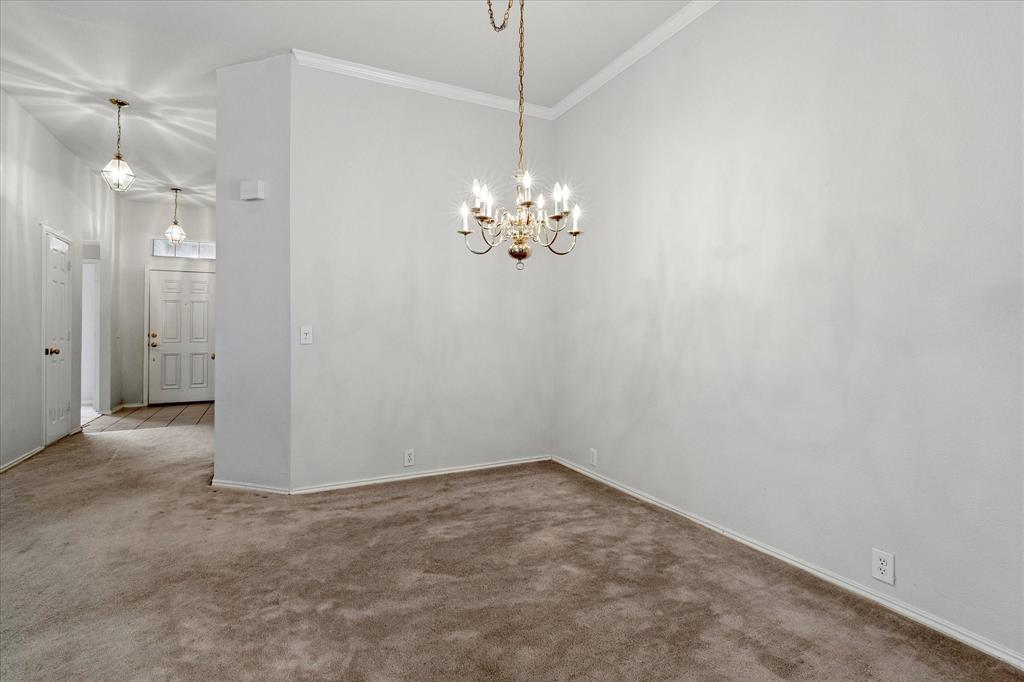 3711 Palmetto Court