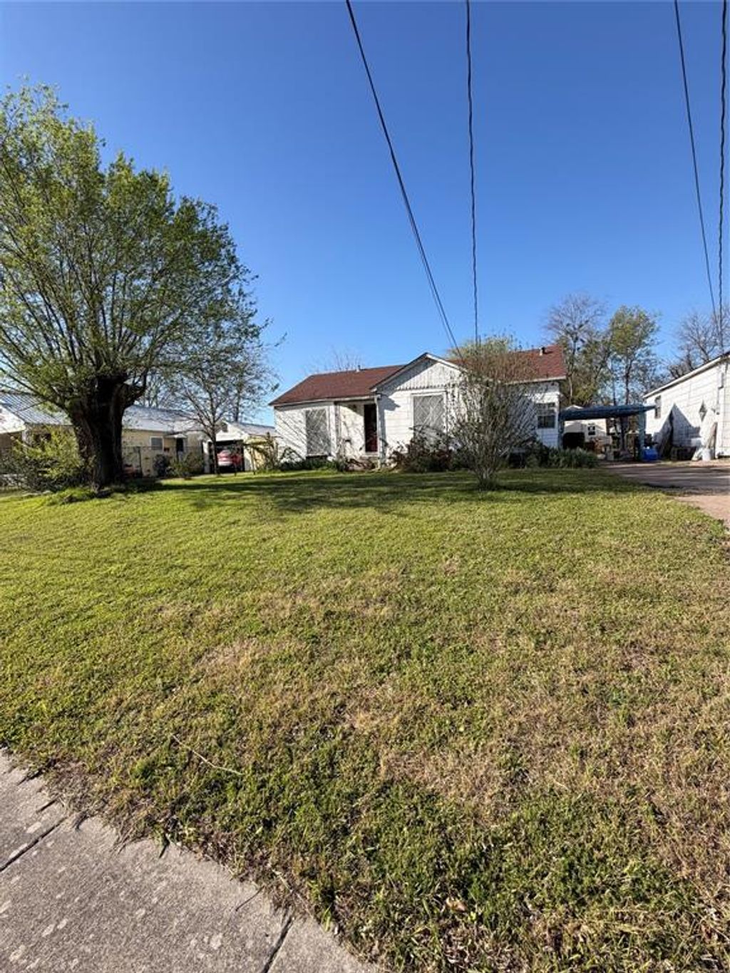 Photo of 2820 Vinnie Street, Greenville, TX 75401 (MLS # 21215342)