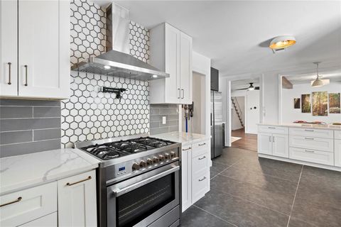 2744 Bay Meadows Court Farmers Branch TX 75234