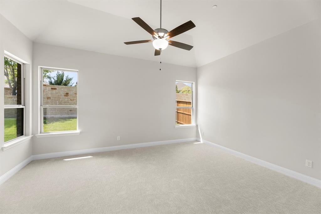 708 Splendor Drive
