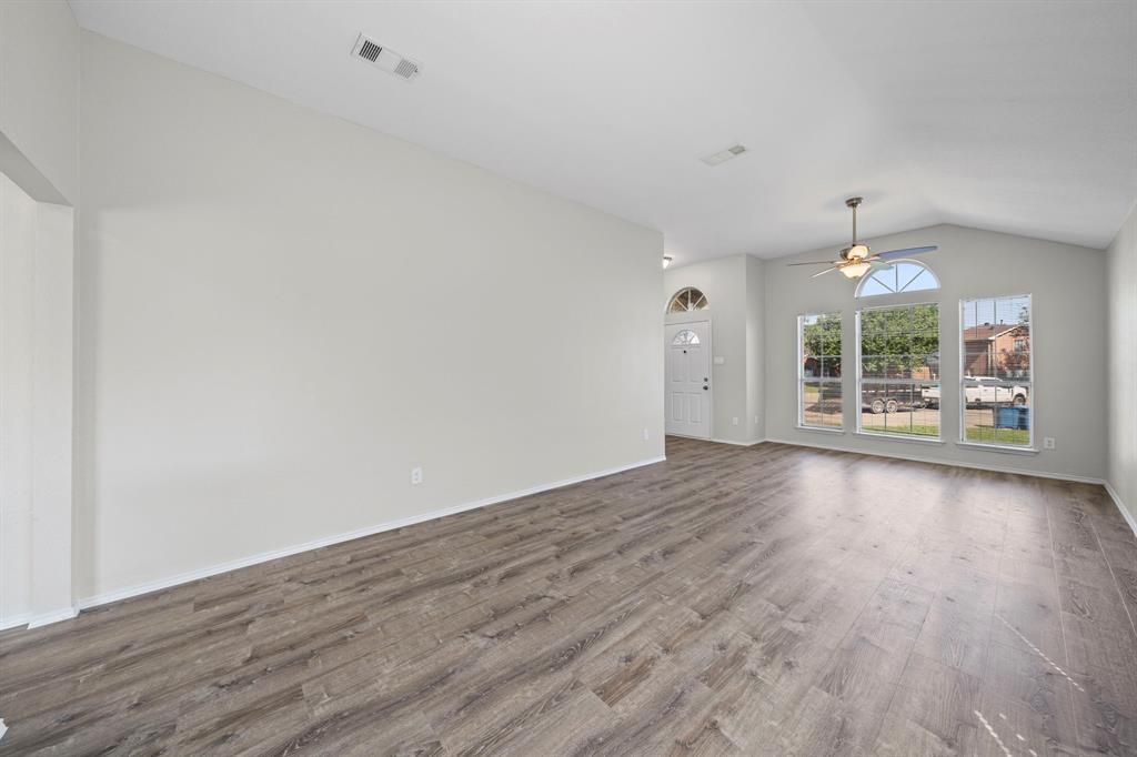 Photo of 1216 Urban Drive, DeSoto, TX 75115 (MLS # 21341988)