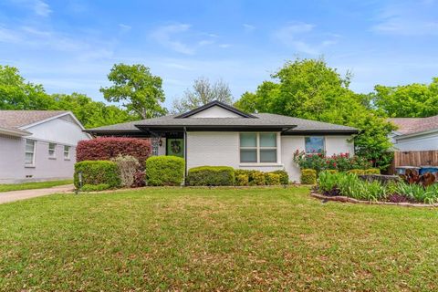 Photo of 3203 San Lucas Avenue, Dallas, TX 75228 (MLS # 21230462)